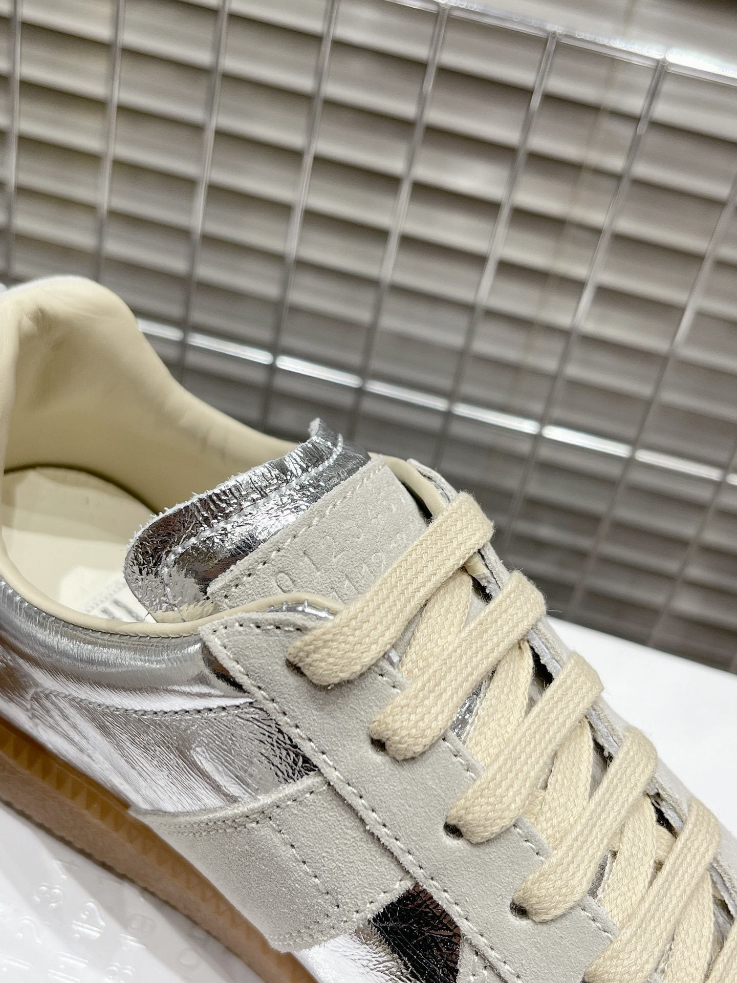 Maison Silver Gum Sole