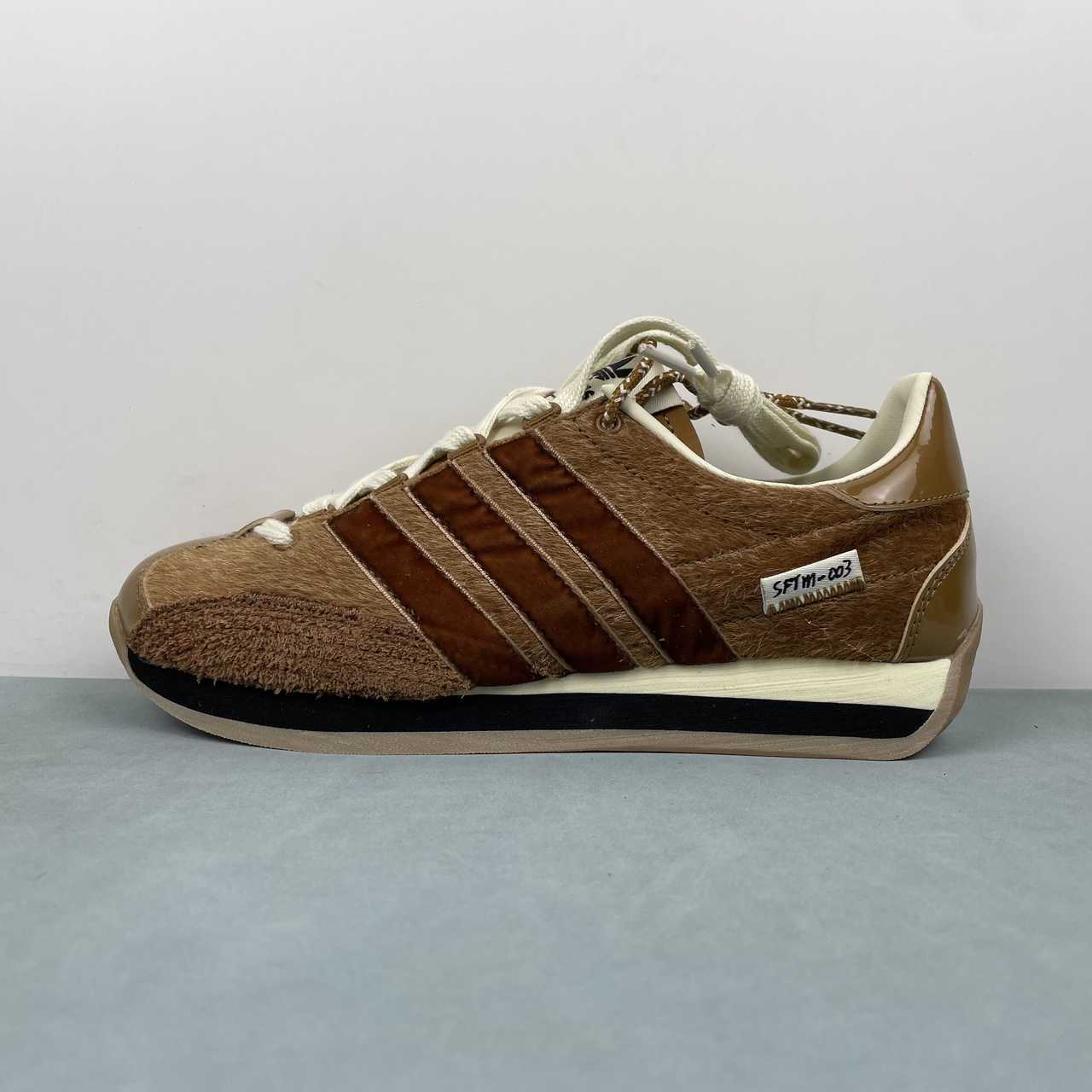 AD COUNTRY OG Brown Black White