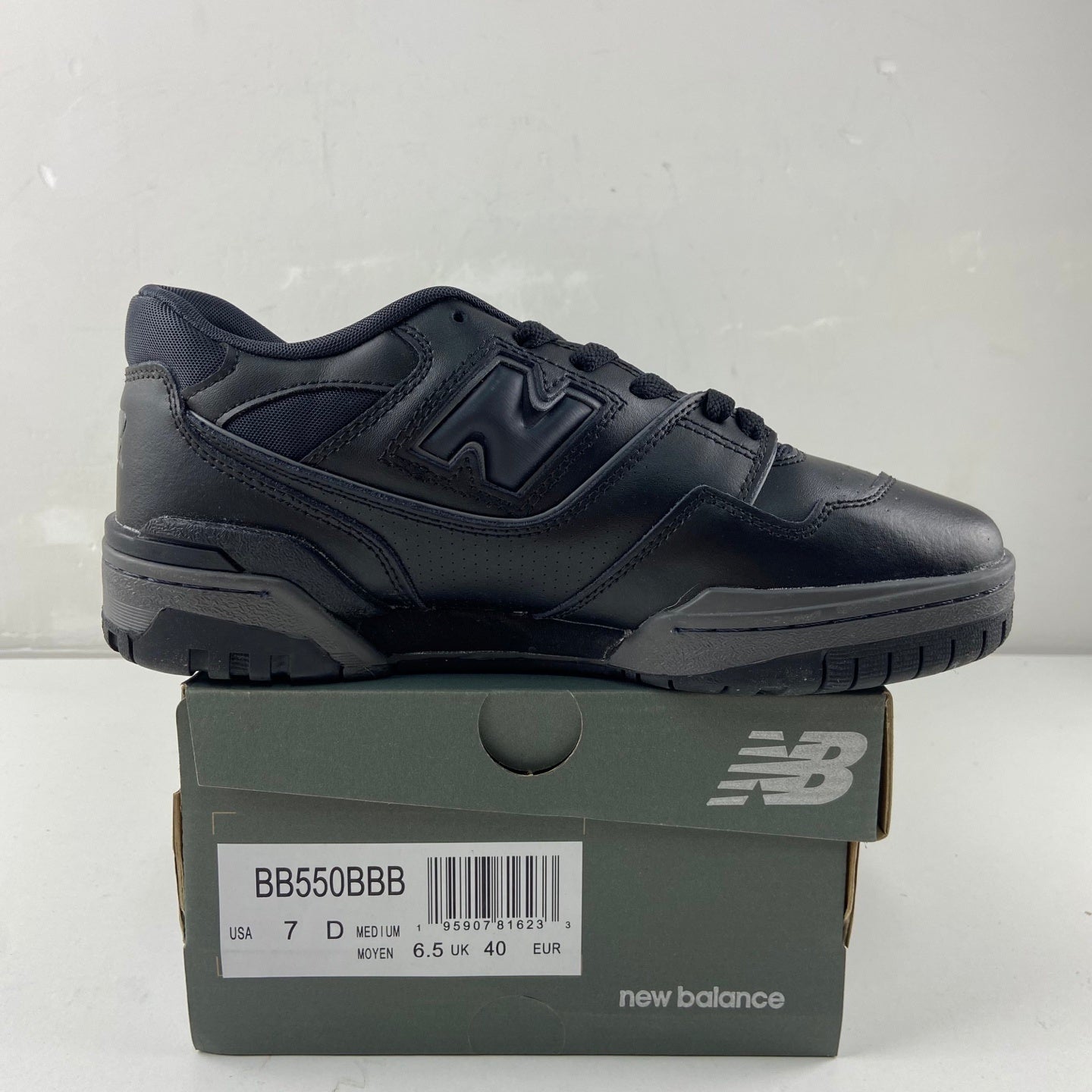 550 All Black