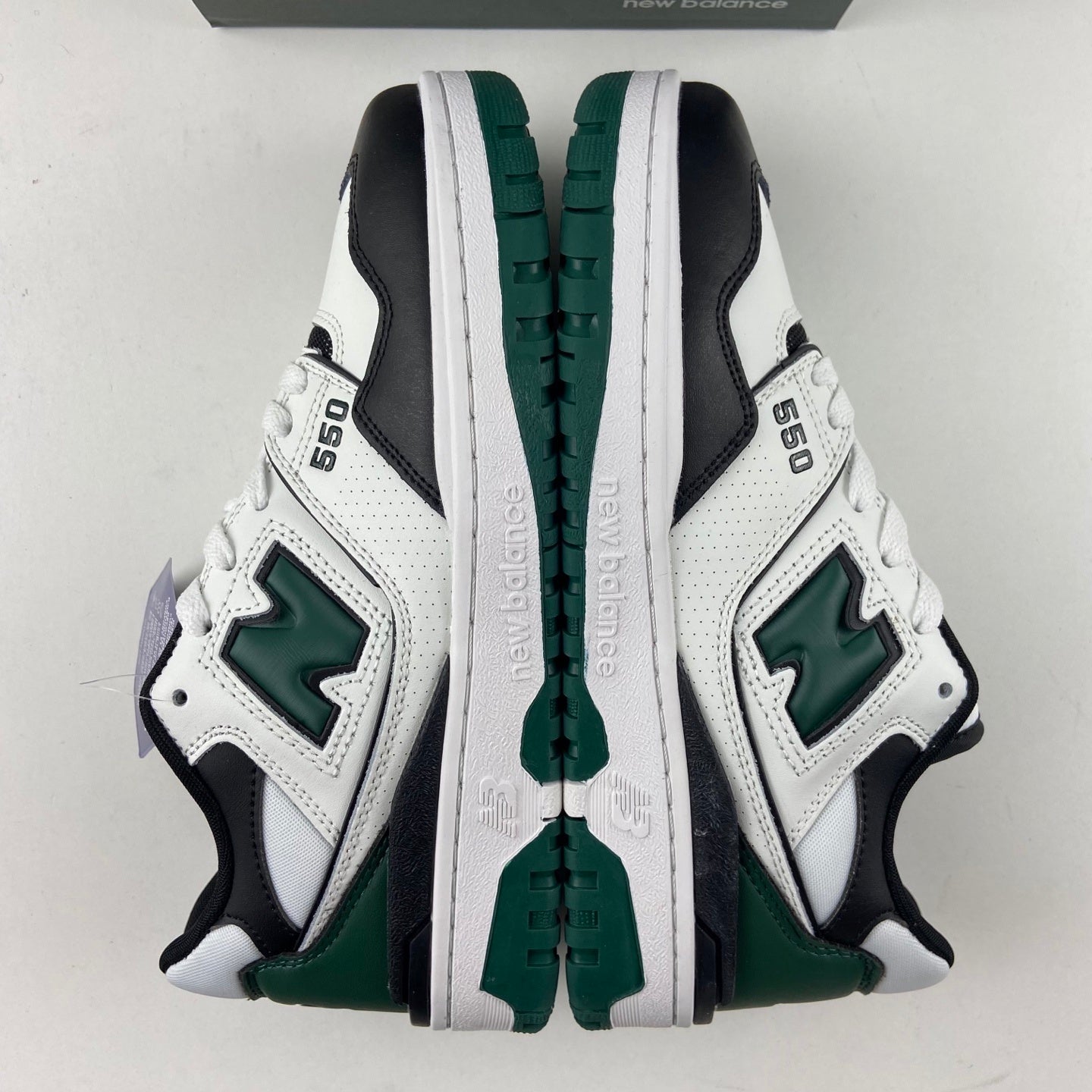 550 White and Green