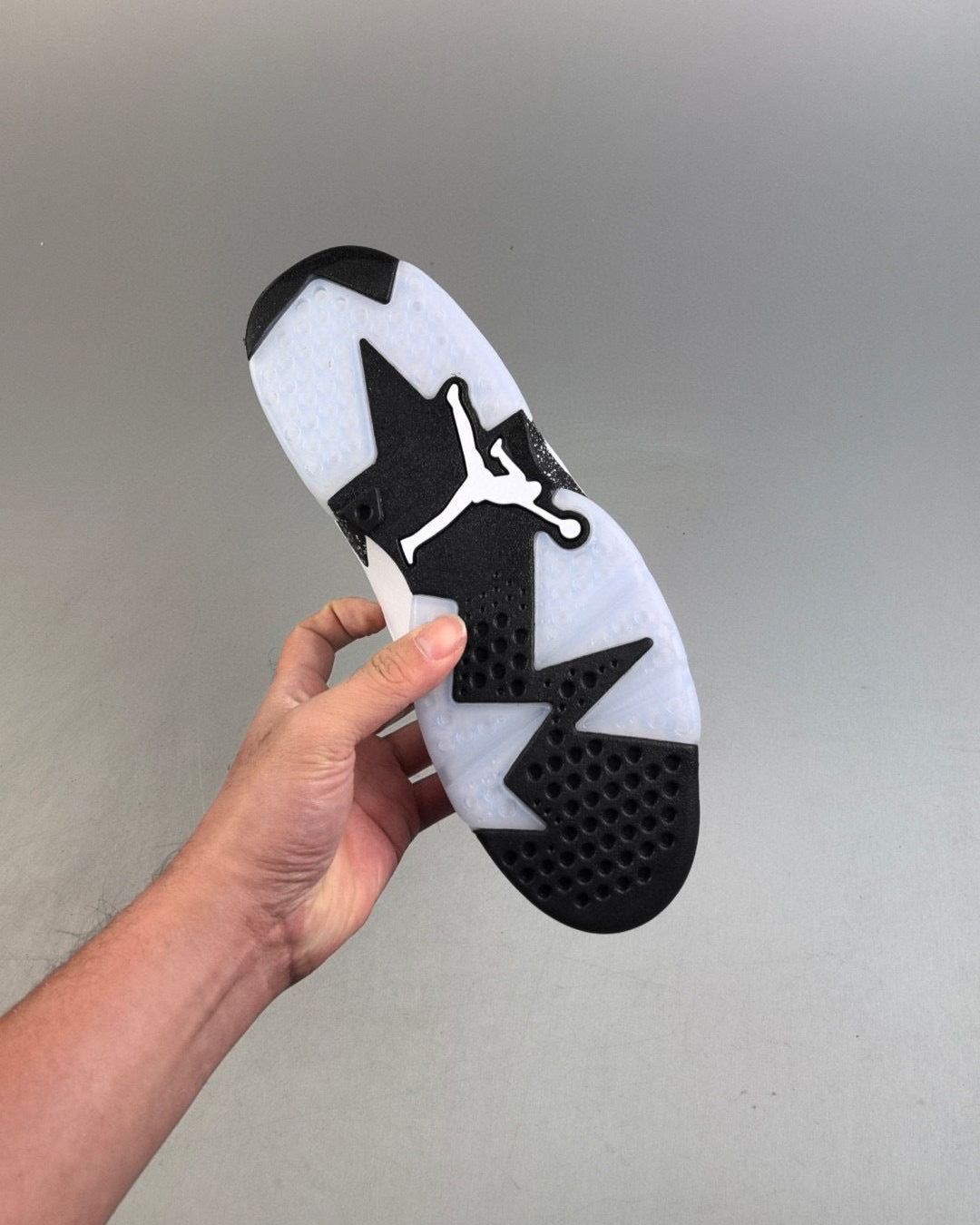 AJ6 Retro Reverse Oreo