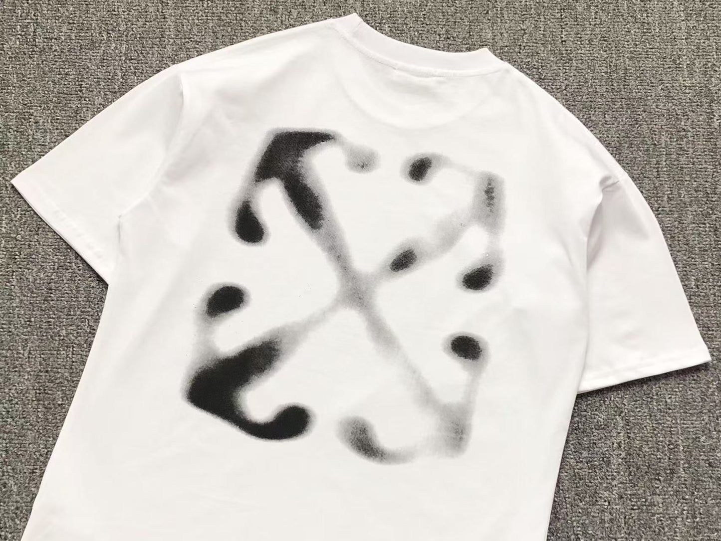 T-shirt Off