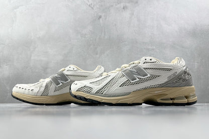 1906 Cream White
