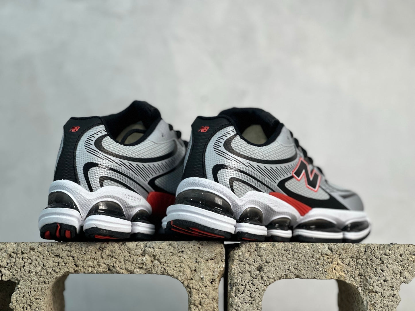 2000 Black and Red