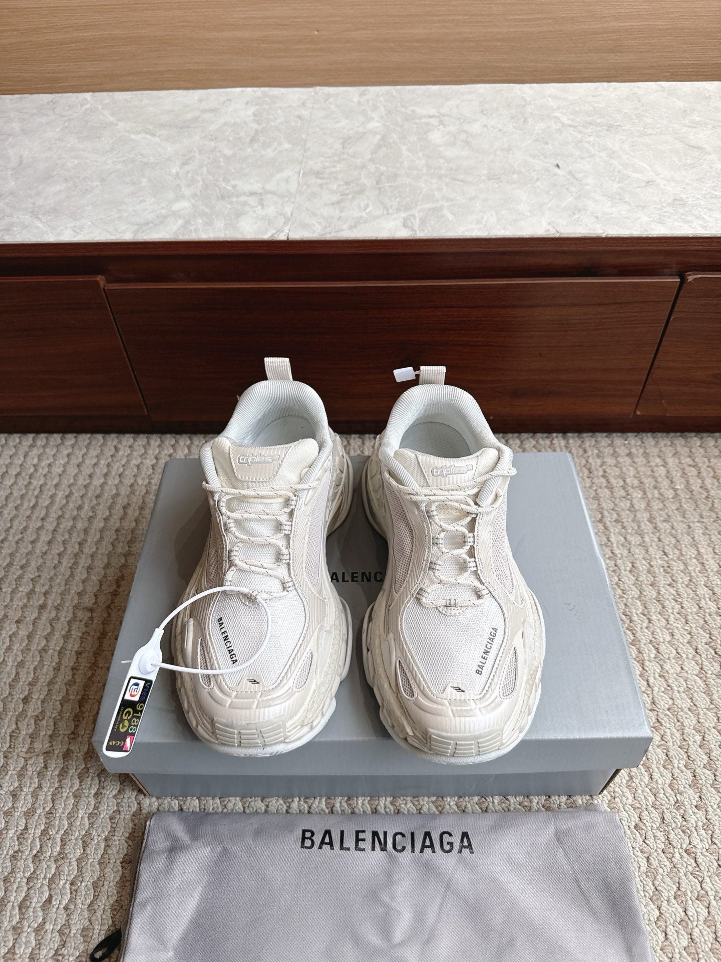 BLG Triple S.2 White