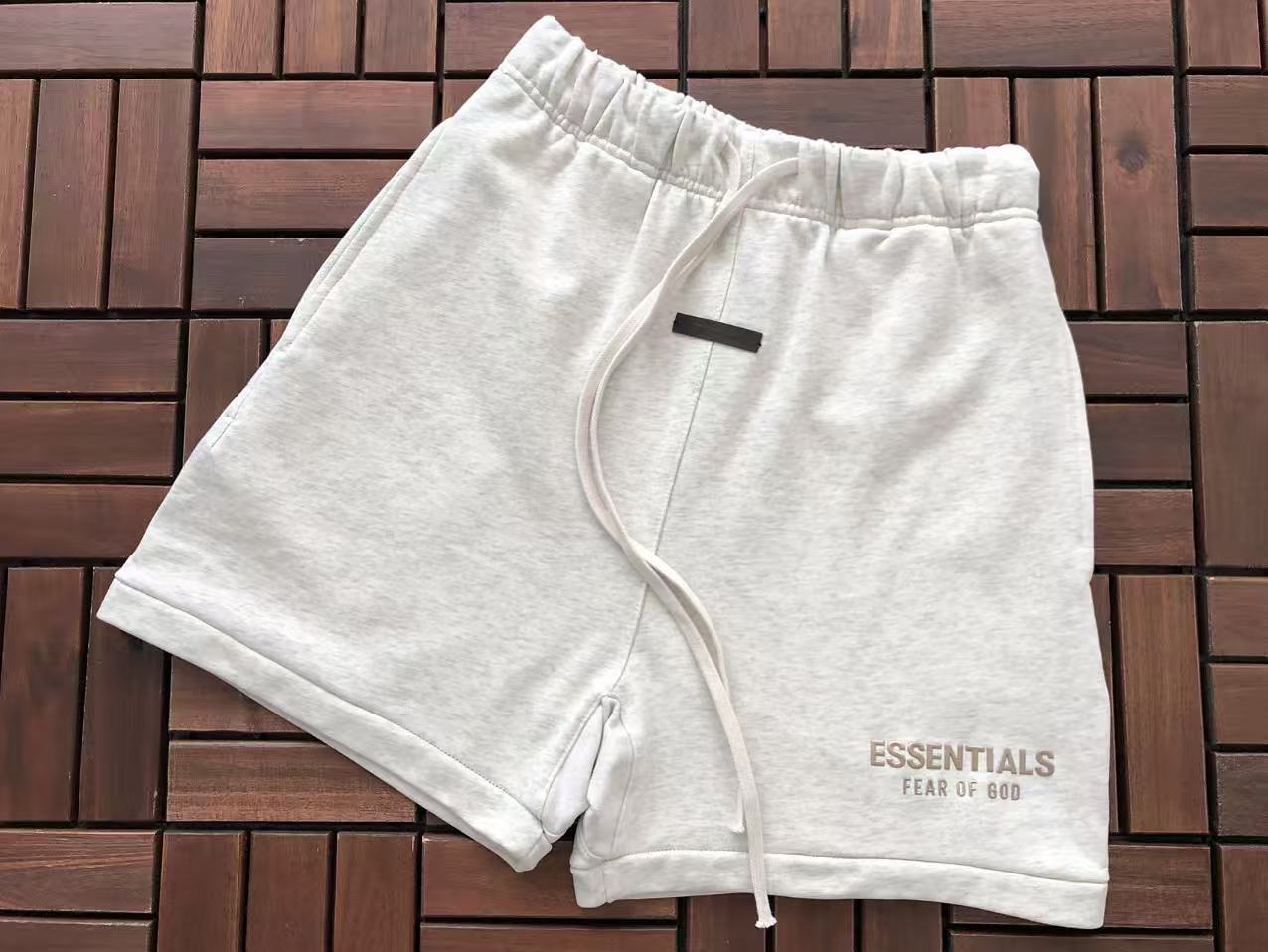 Conjuntos Essentials