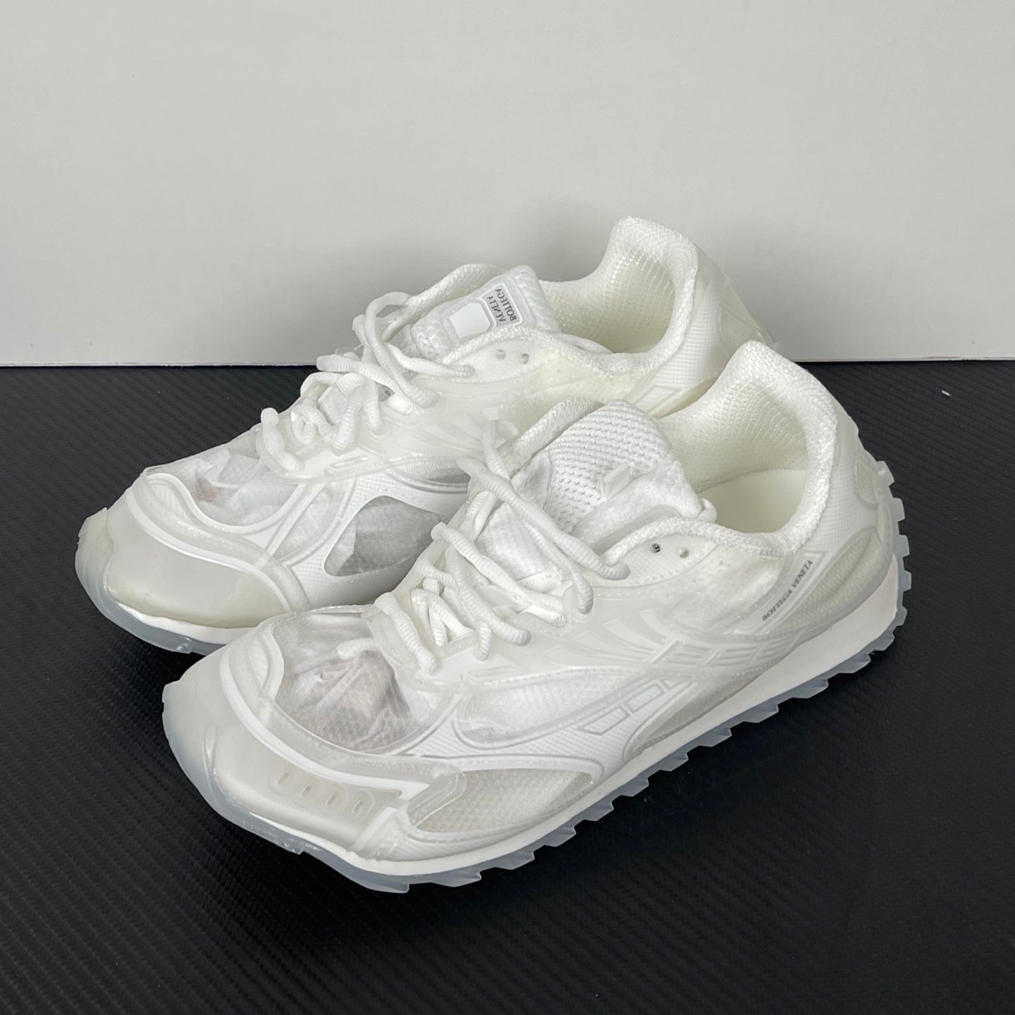 BV Orbit White