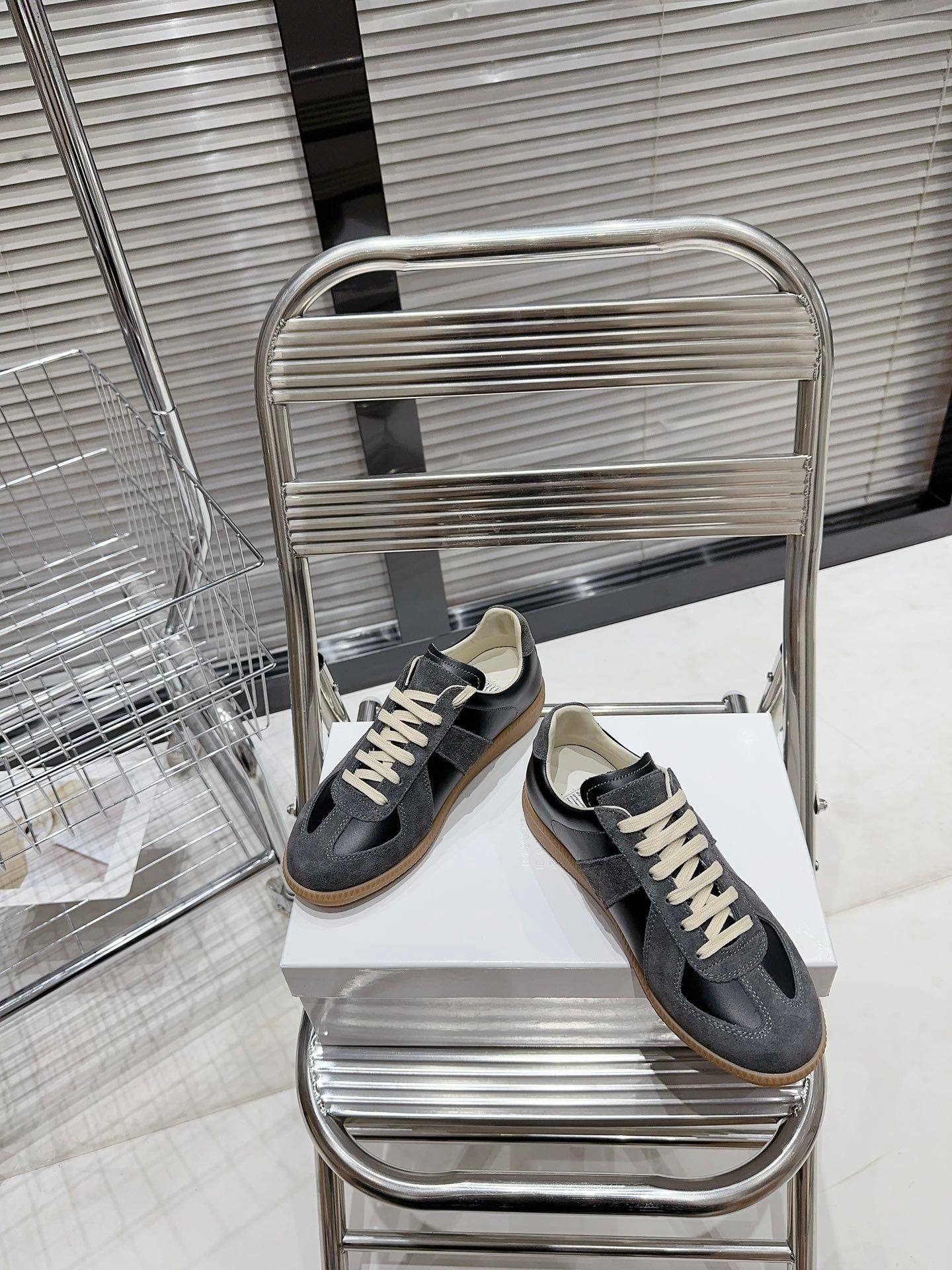 Maison  Nardo Grey Gum Sole