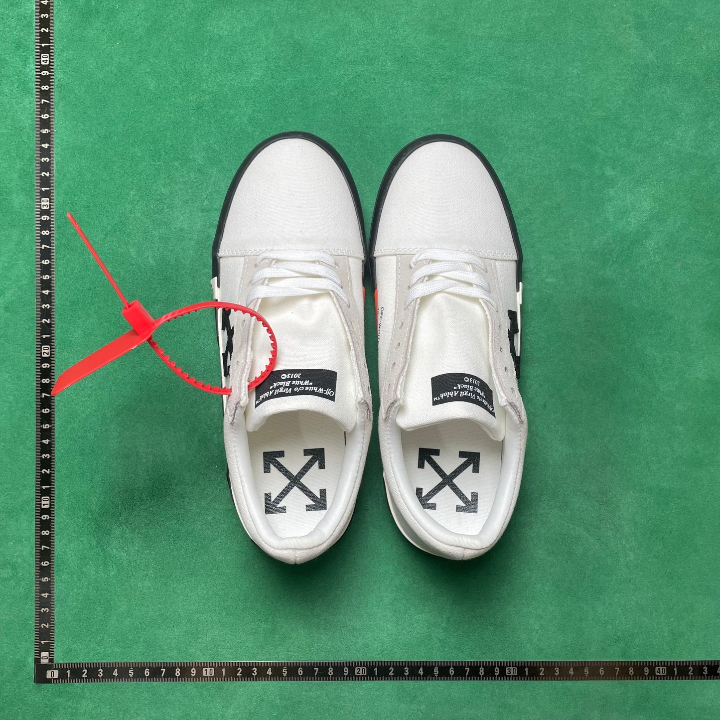 Vulcanized Line White