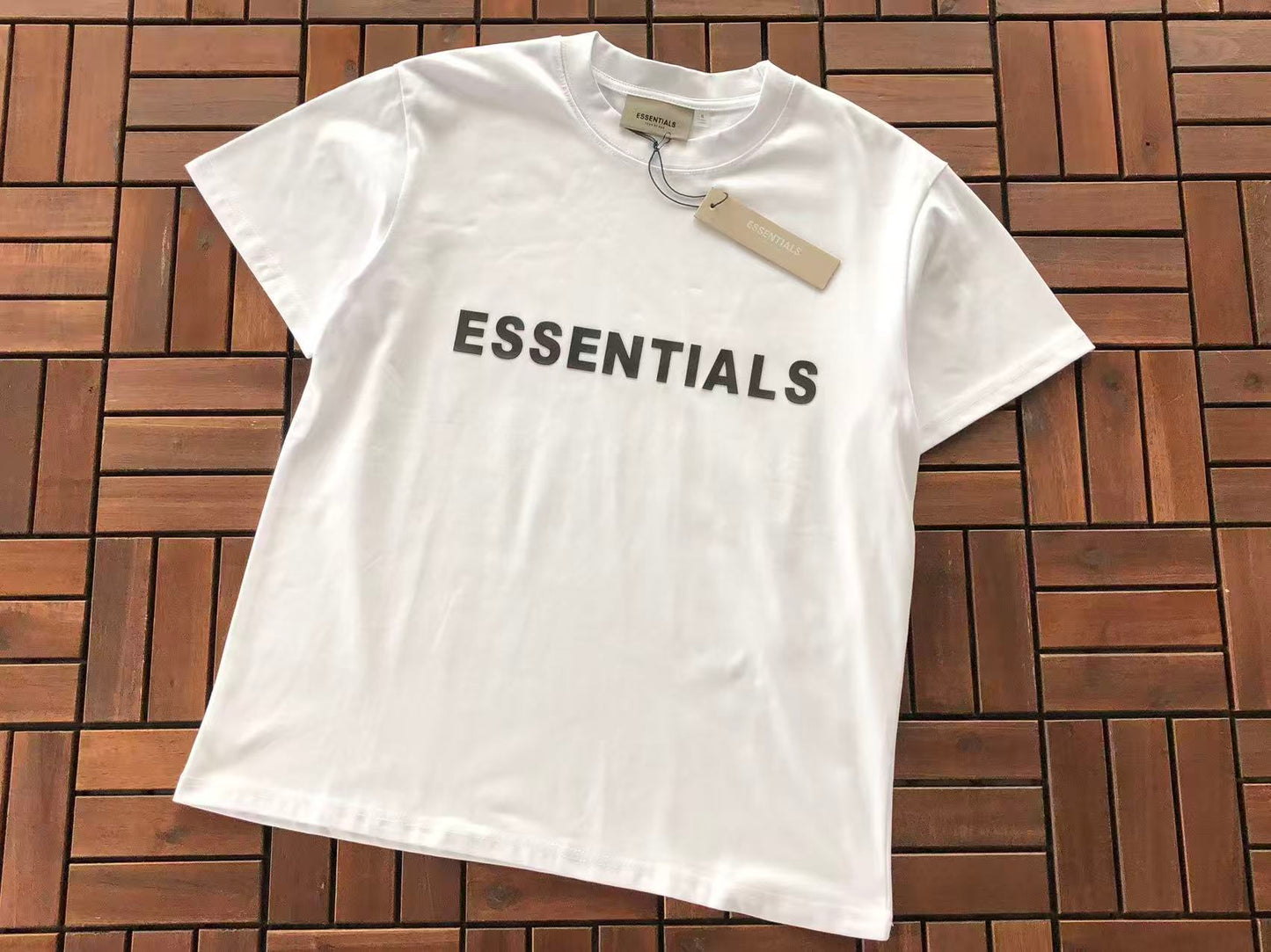 T-Shirts ESSENT