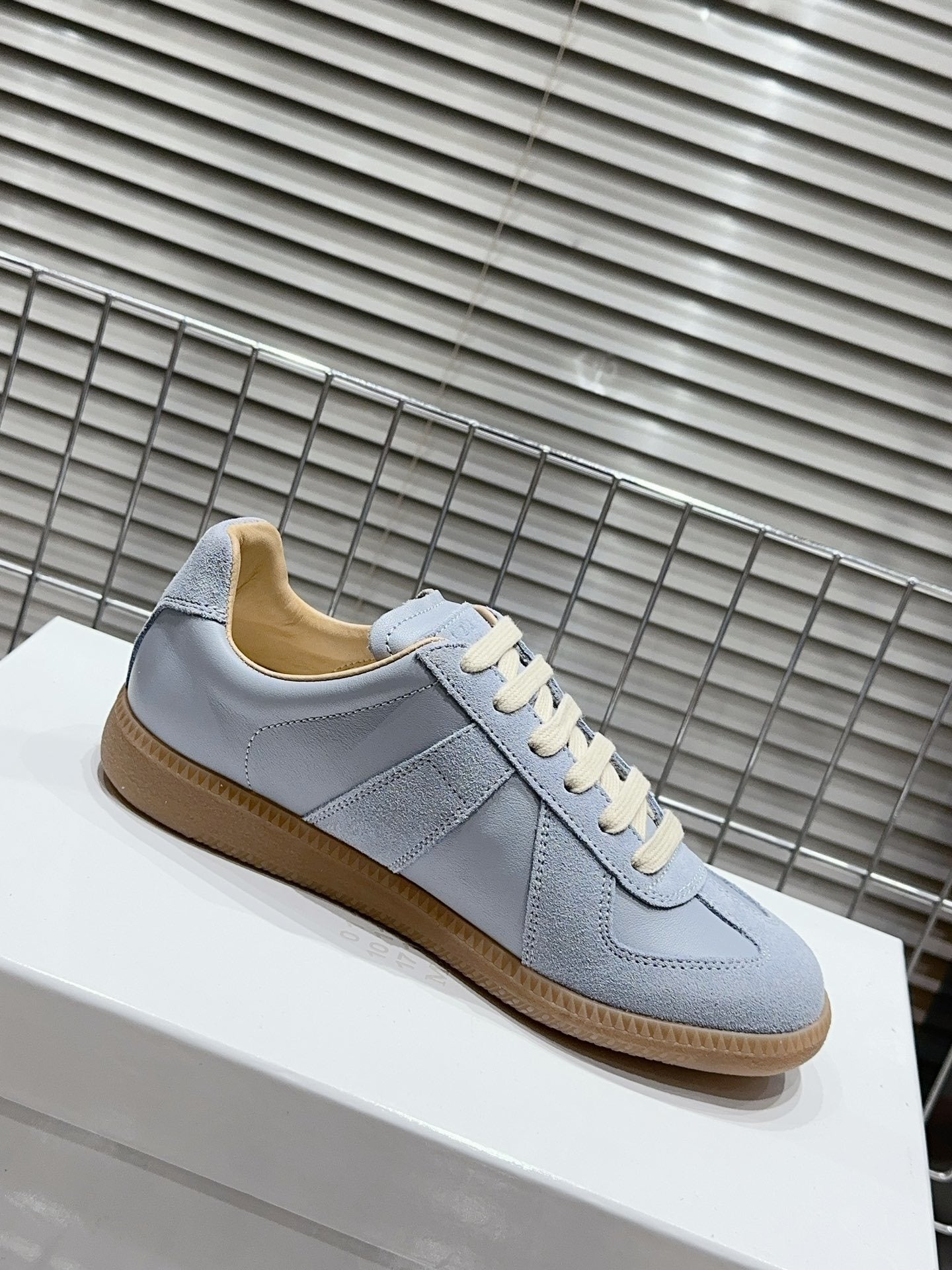 Maison Baby Blue Gum Sole