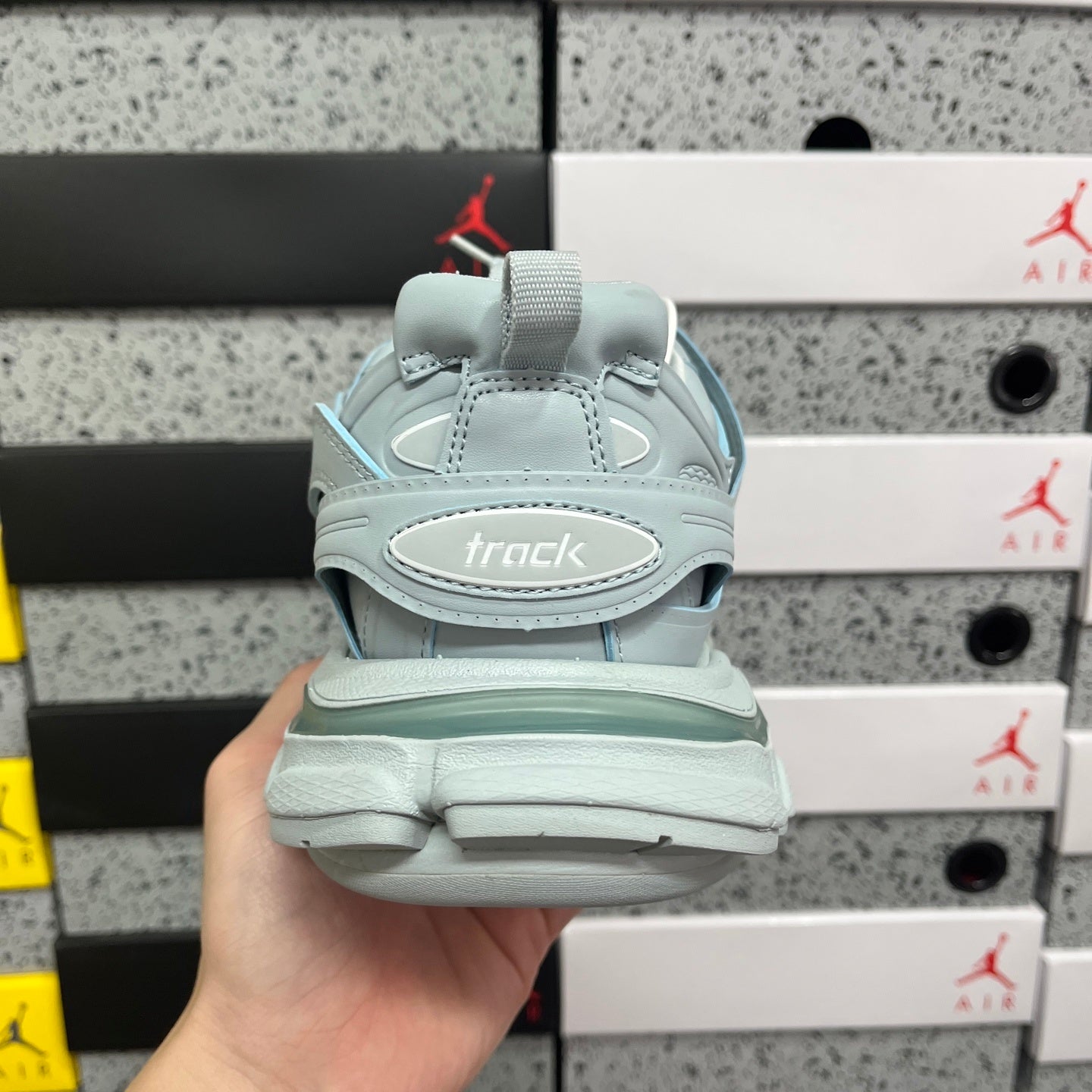 BLG Track Light Blue
