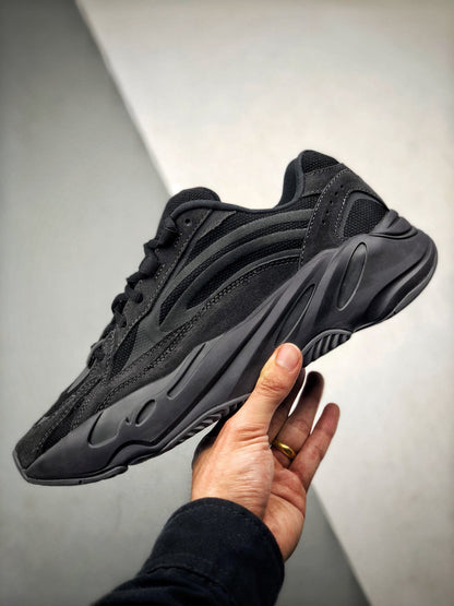 700 V2 Vanta