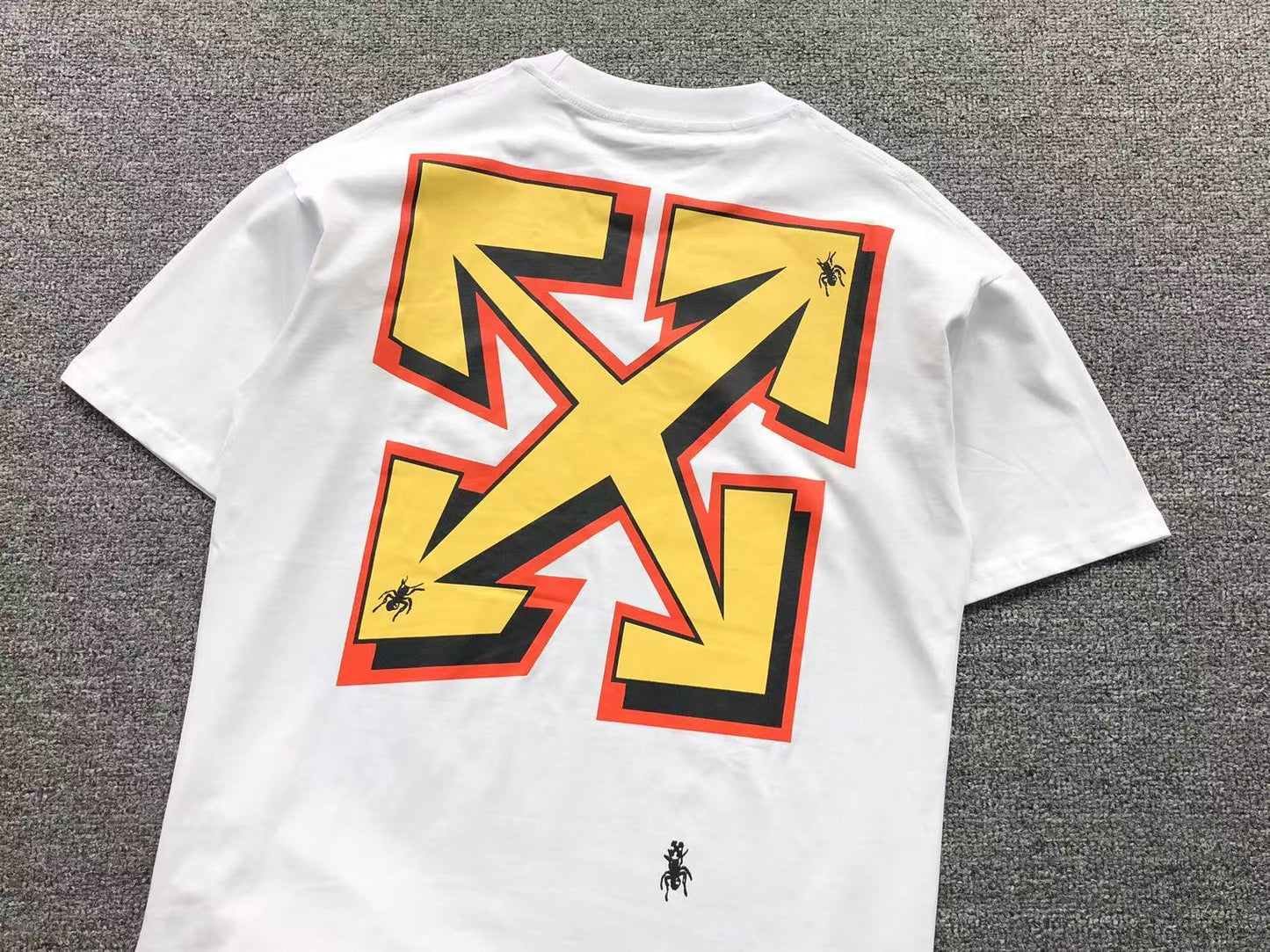 T-shirt Off