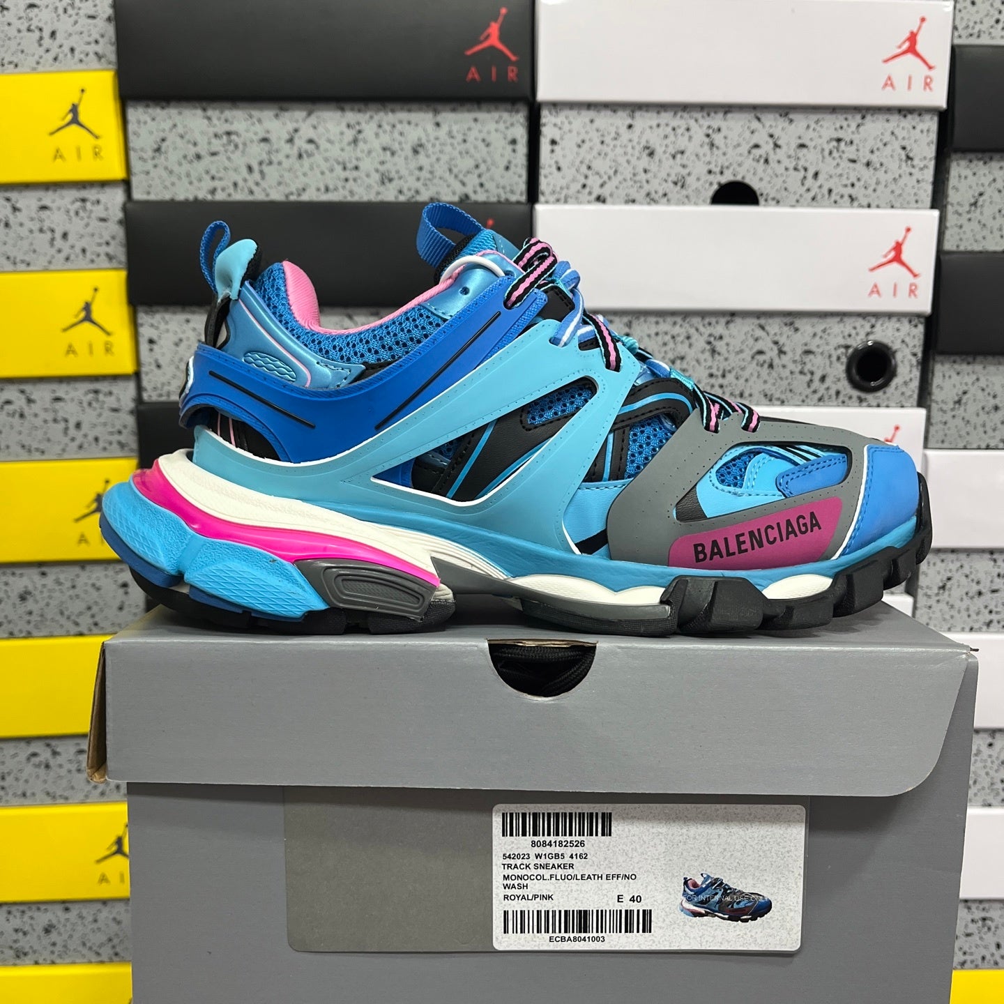 BLG Track Light Blue Pink