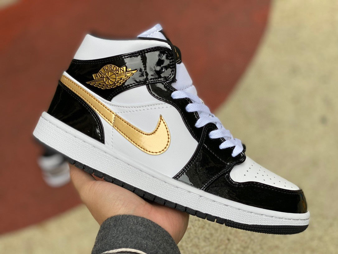 AJ1 MID Patent Black White Gold