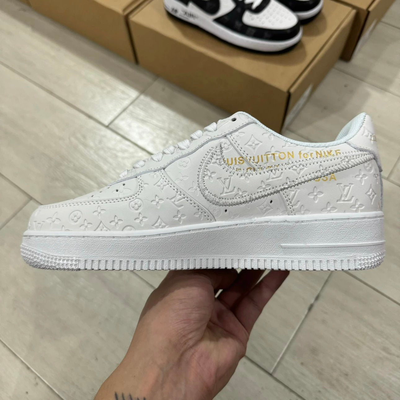 AF1 x LV White