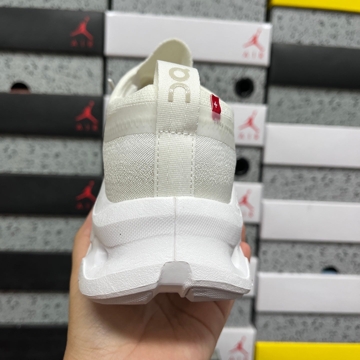 On Running Cloudtilt Remix Triple White