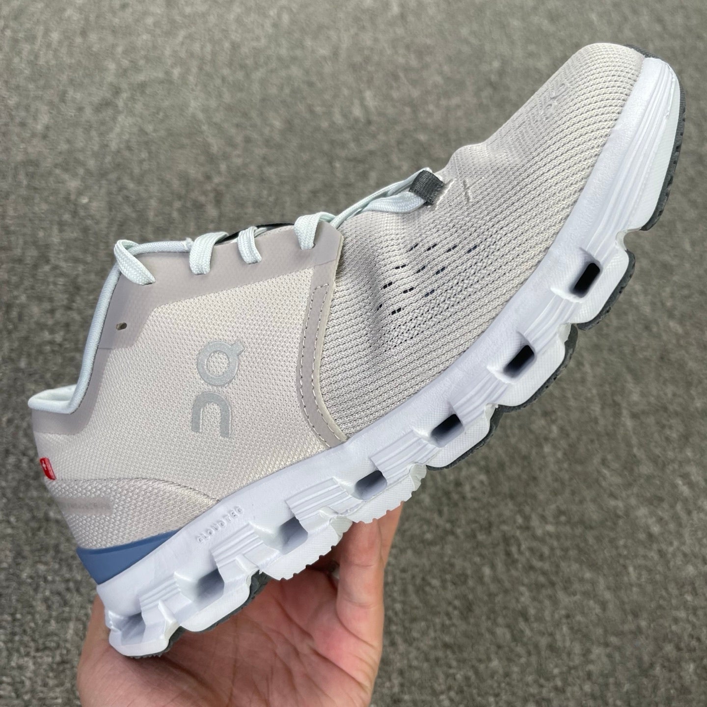 Cloud X 4 Grey Blue