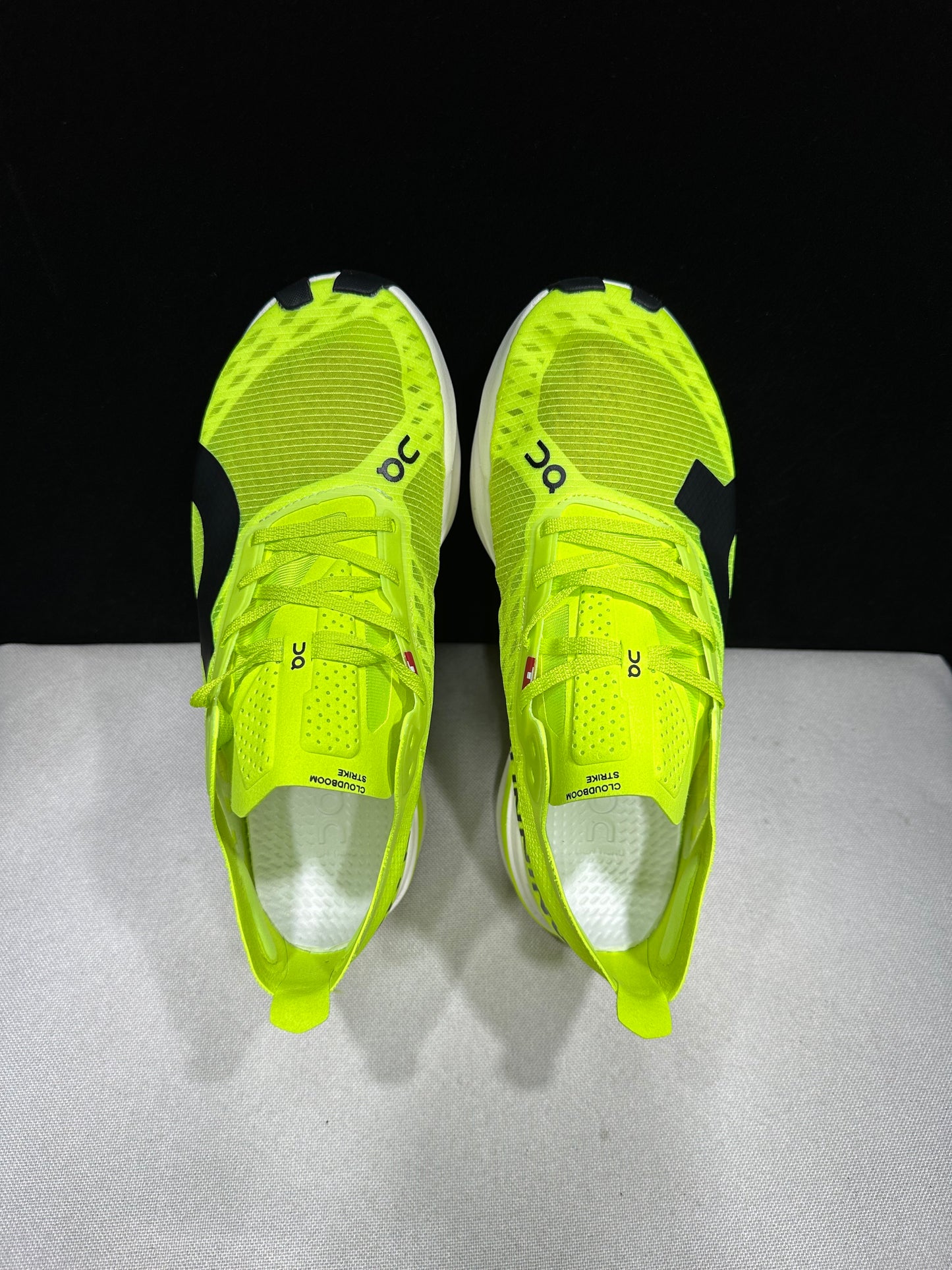 Cloudboom Strike Fluorescente Green