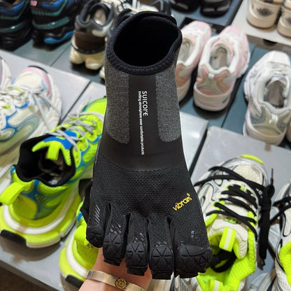 Suicoke All Black