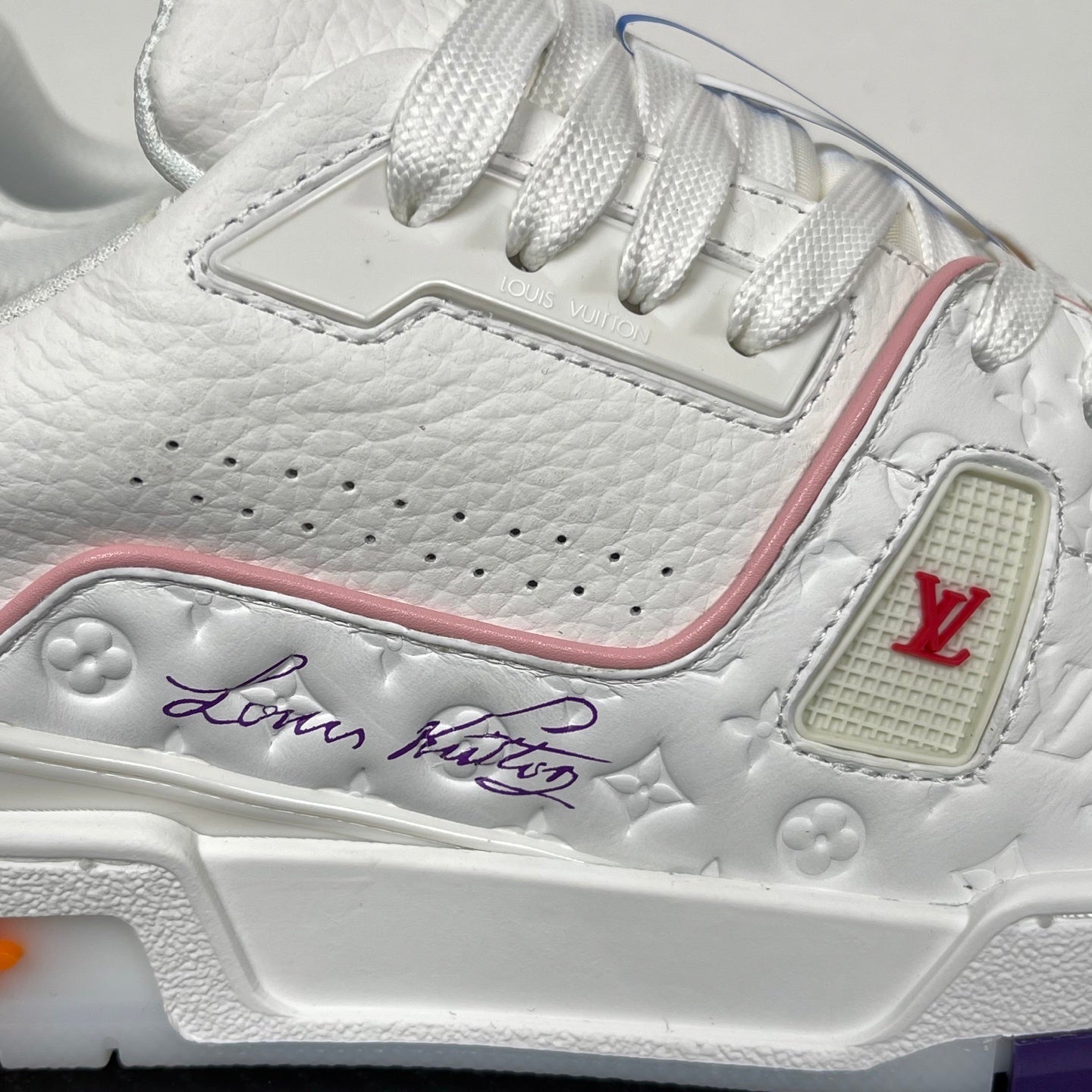 Trainer White and Pink