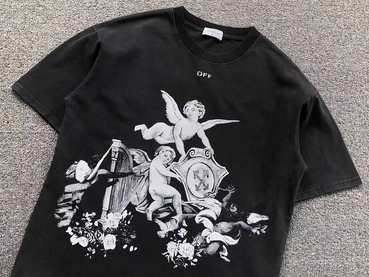 T-shirt Off