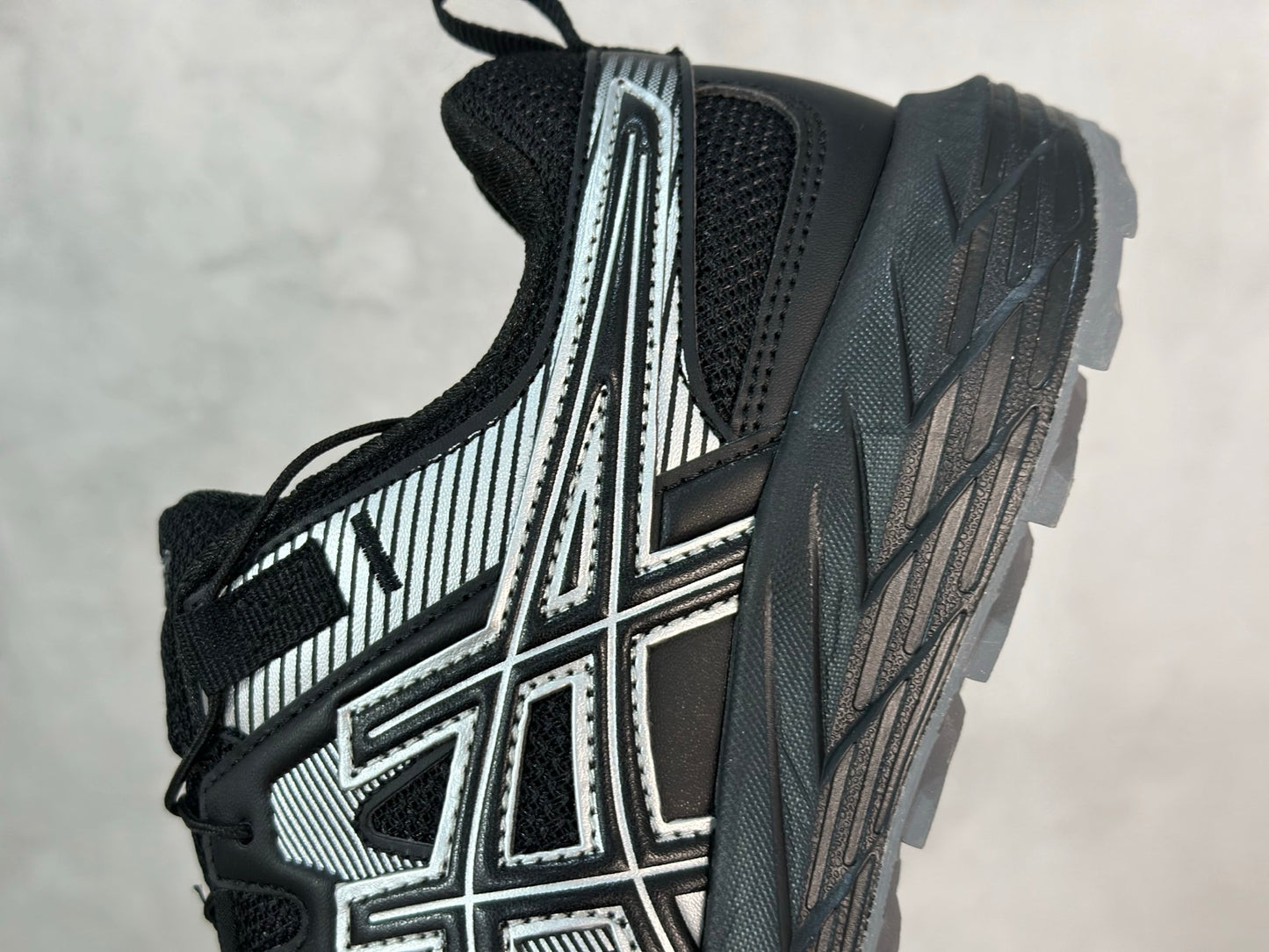 GEL-SONOMA FE Black/Silver