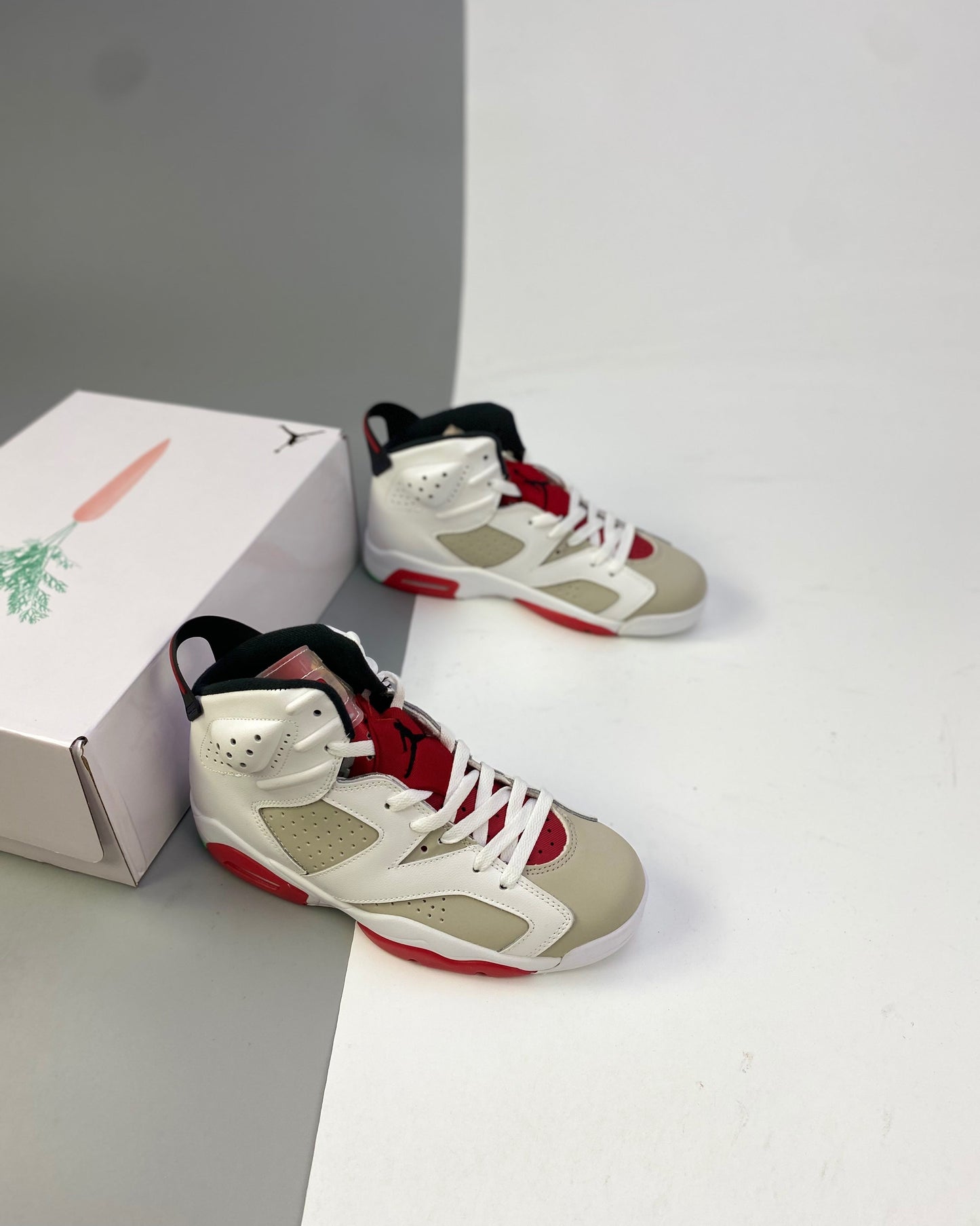AJ6 Retro Hare