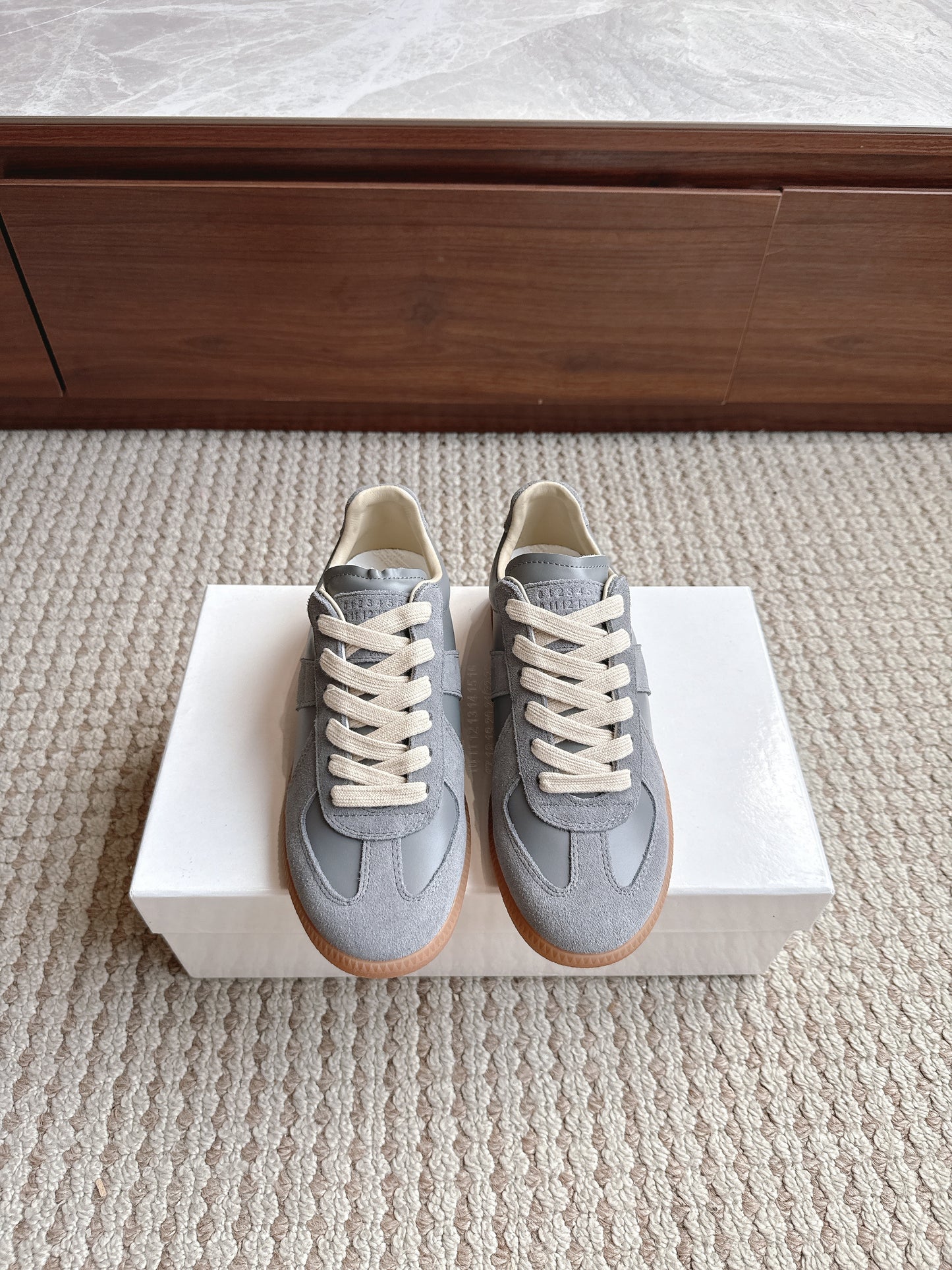 Maison Light Blue Lether