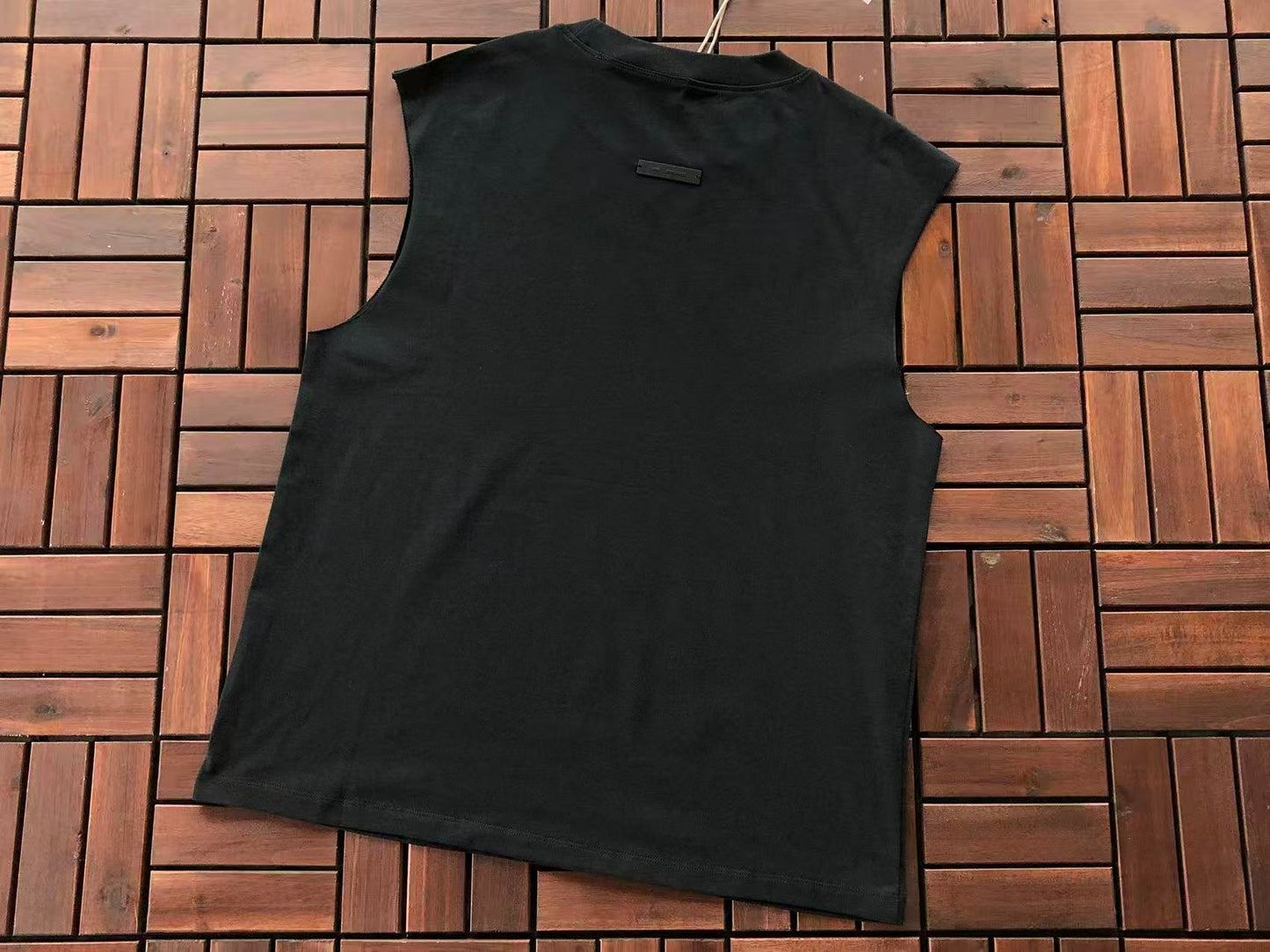 T-Shirts sem Mangas ESSENT