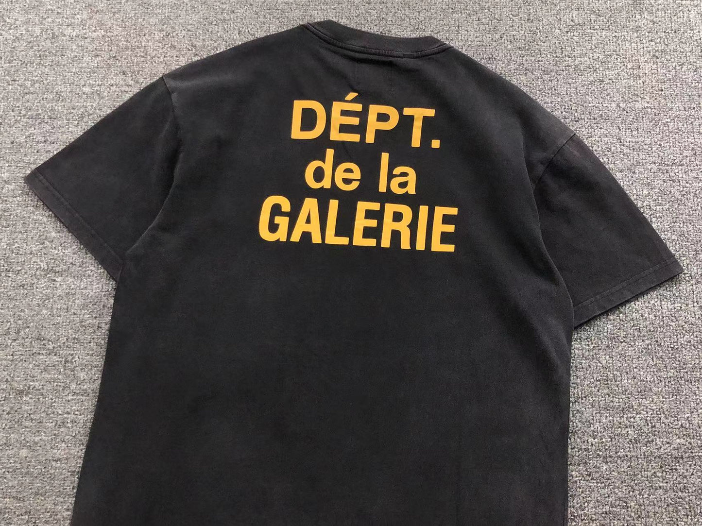 T-shirt GALLERY DEPT