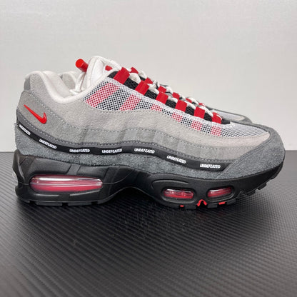 95 Undefeated Black Red