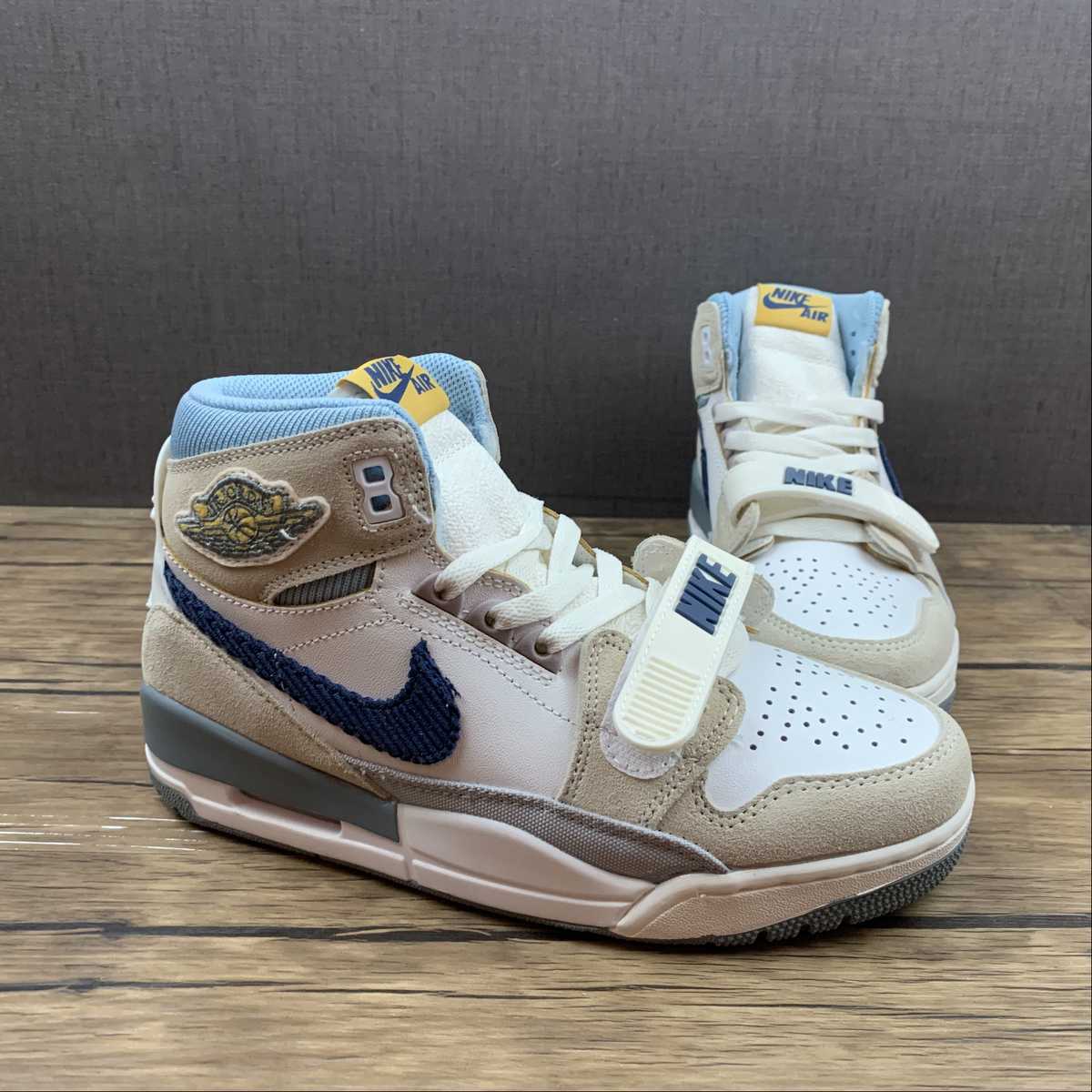 Legacy 312 Corduroy Swoosh