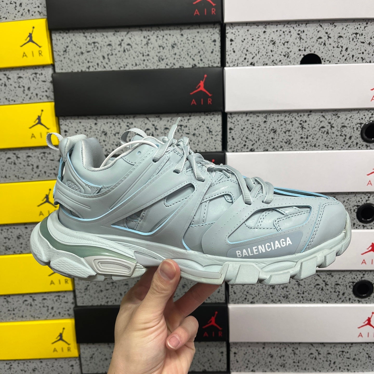 BLG Track Light Blue