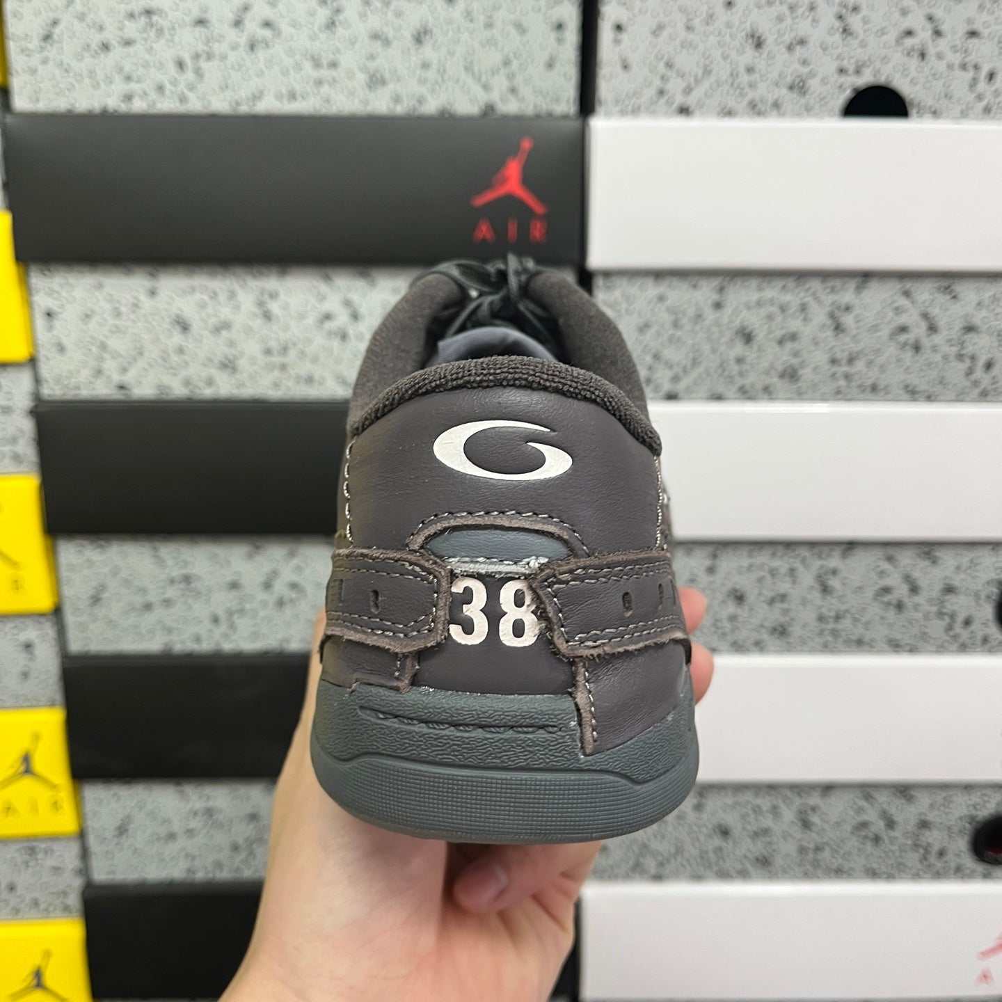BLG Hamptons Black