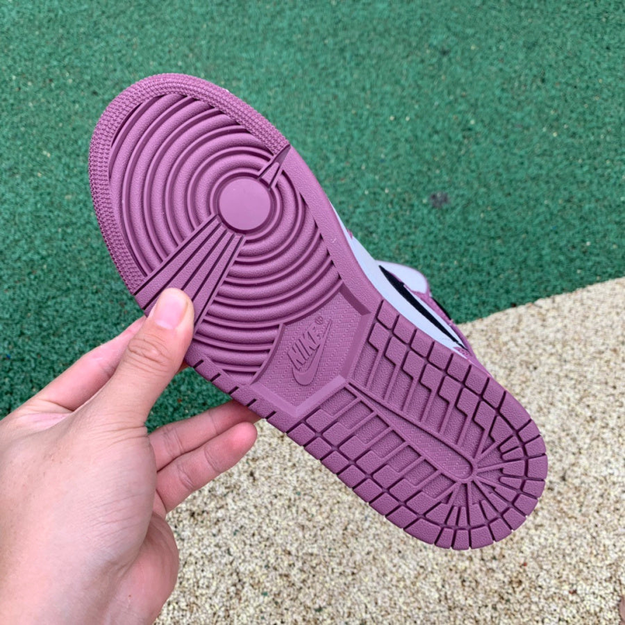 AJ1 MID Berry Pink