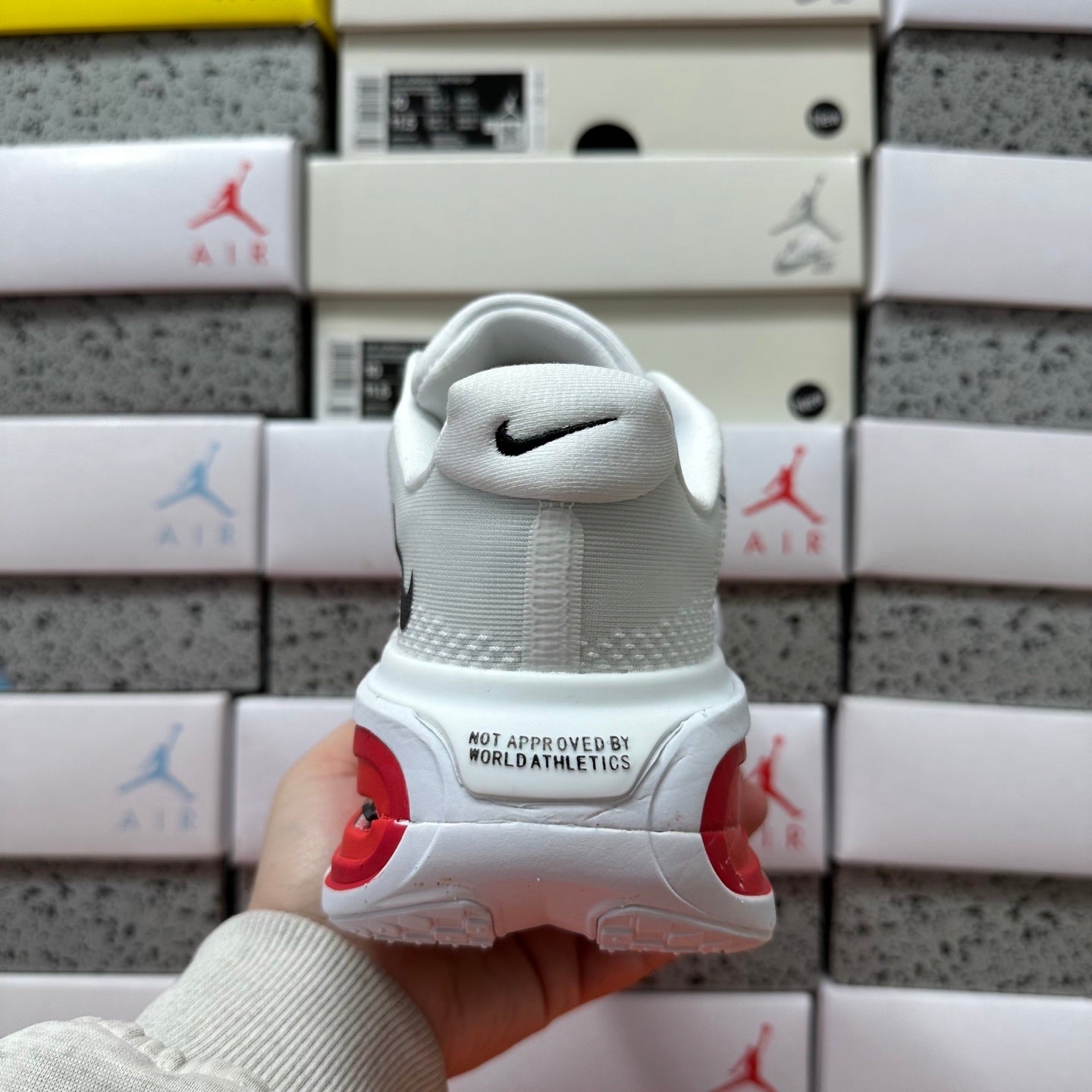 Vomero Premium White Red