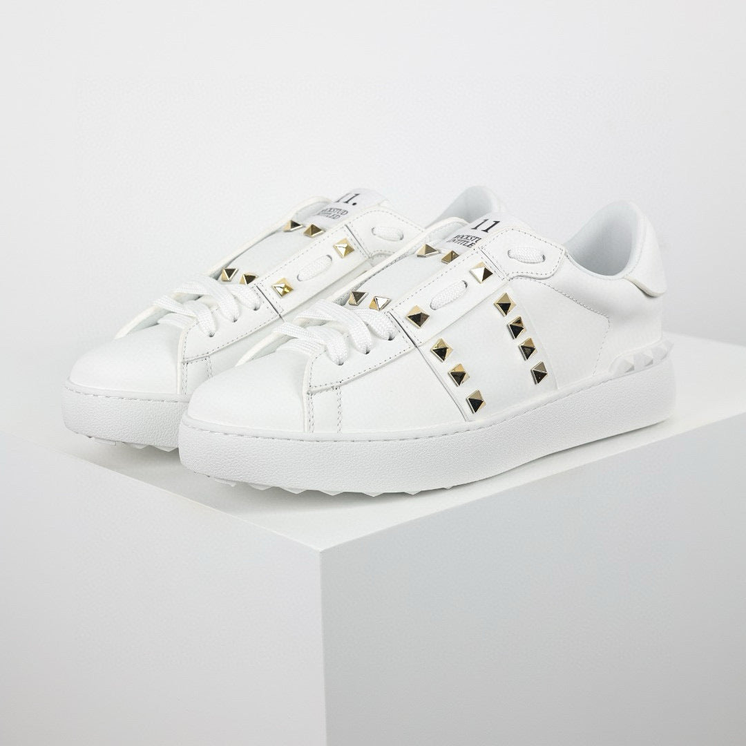 Valentino Rockstud Untitled White