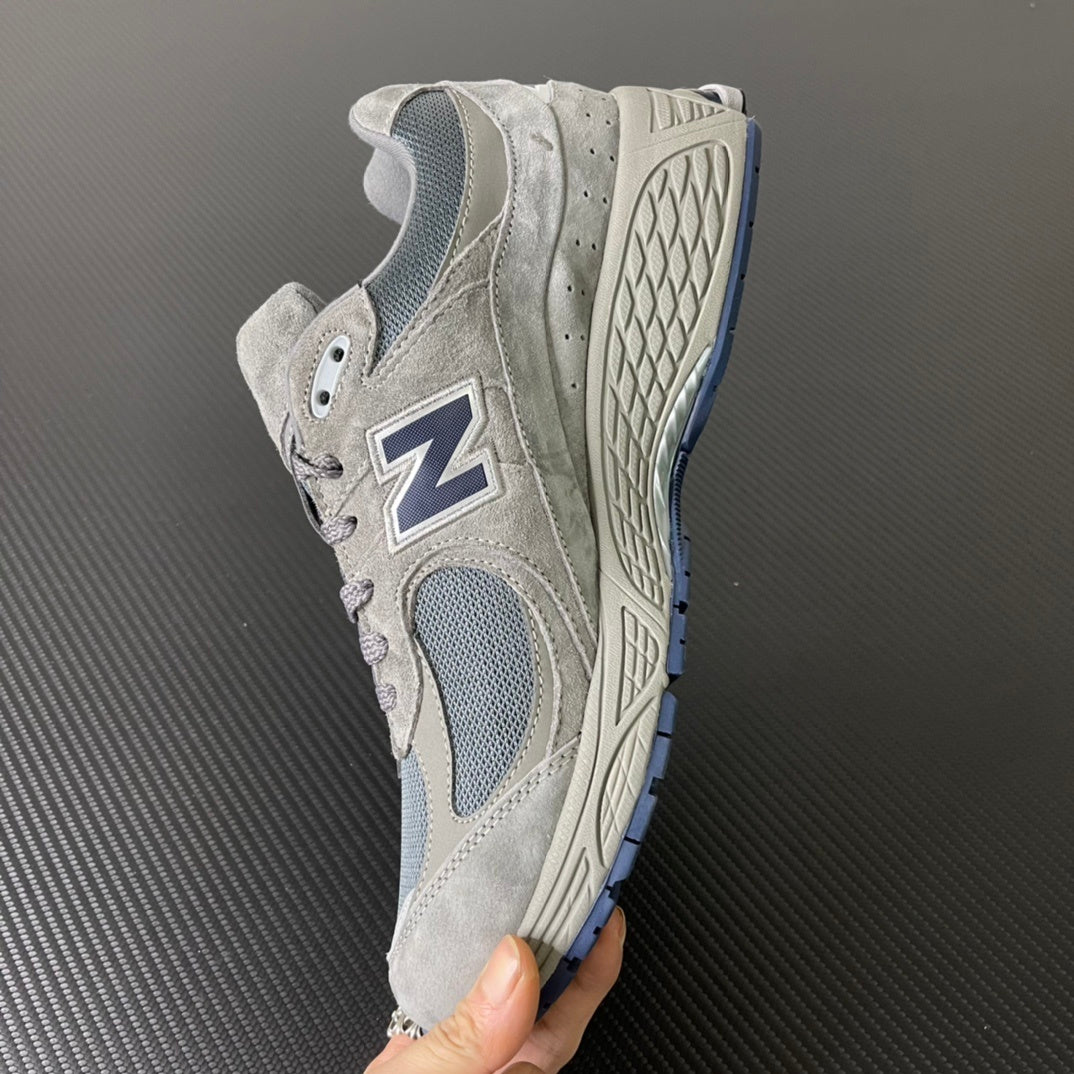 2002R