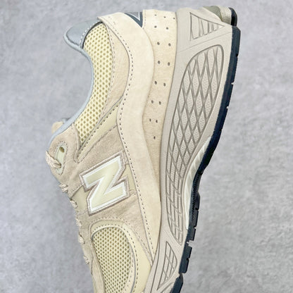 2002R Creme