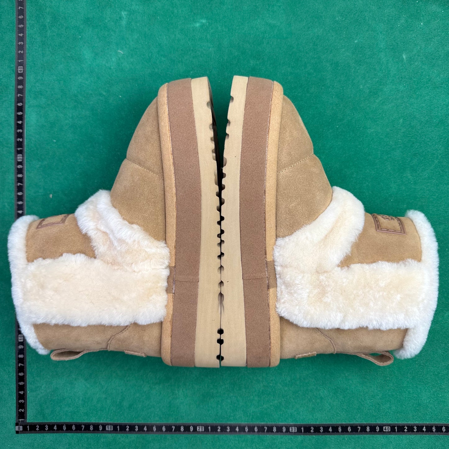 TT UGG