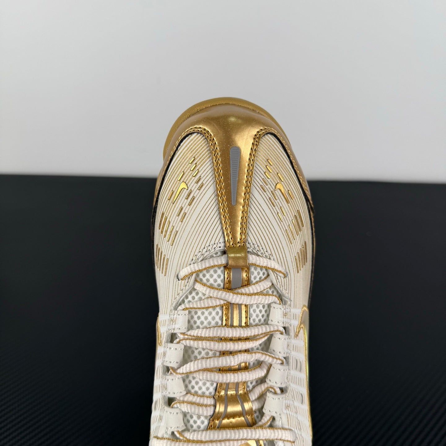 VaporMax 360 White Metallic Gold