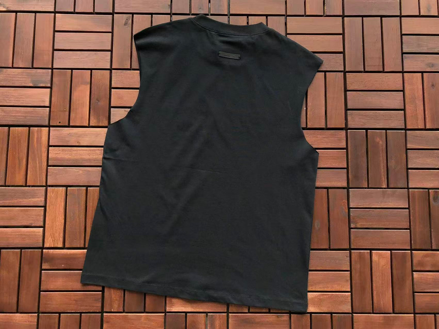 T-Shirts sem Mangas ESSENT