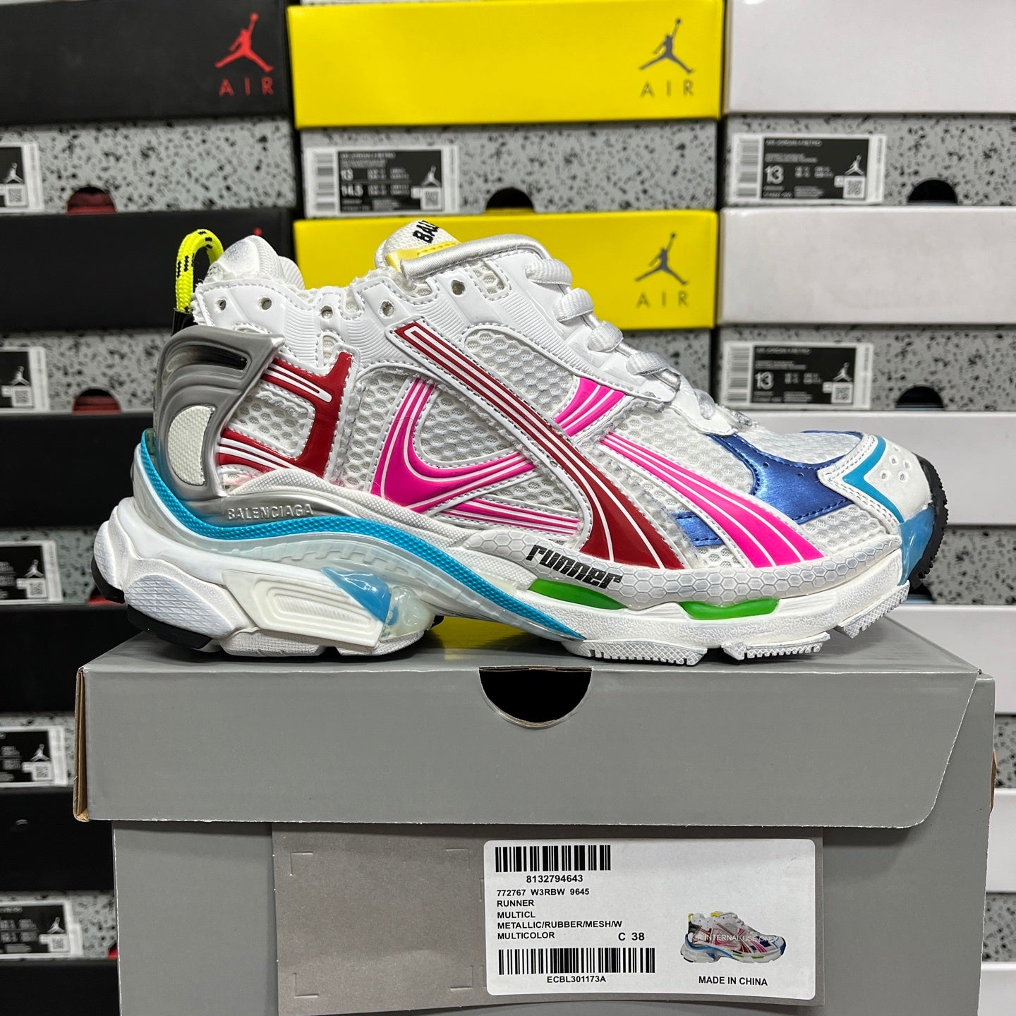 BLG Runner White/Grey/Blue/Pink