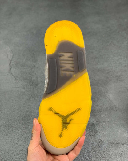 AJ 5 Retro Off Sail
