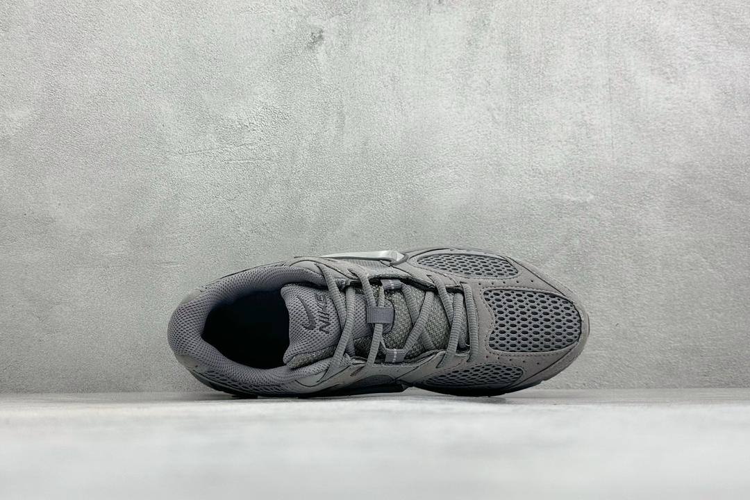 V5 RNR Grey Suede