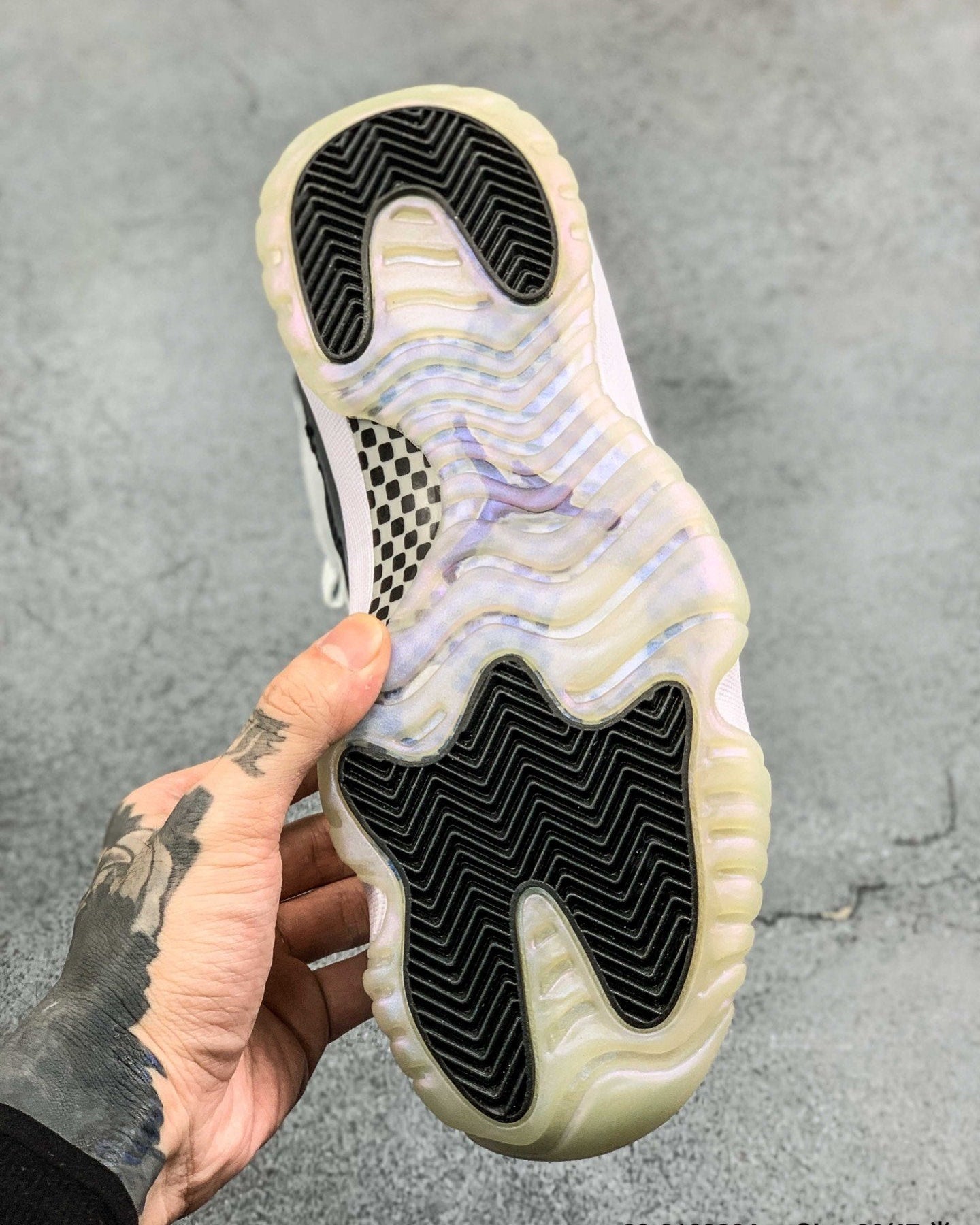 AJ11 Easter Low Green
