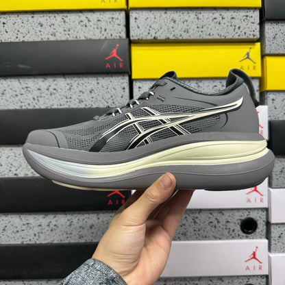 GEL-NIMBUS 28 Dark Grey