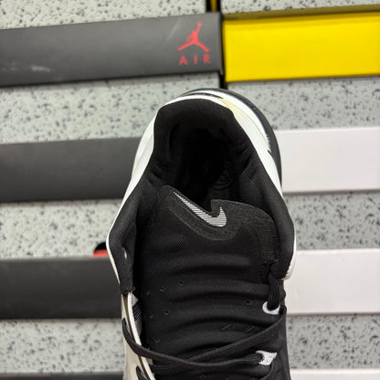 Basquetebol NK G.T Cut 4 Black/White